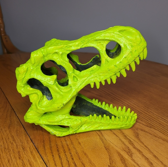 ✨️NEW Thrills & Chills Terror-ium Decor - Picture 3 of 6